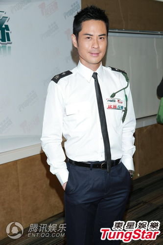 组图:郑嘉颖密谋开工作室 难忘旧爱仍有联络